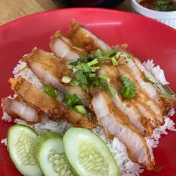 ข้าวหมูทอด (สามชั้นทอด)