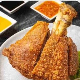 ขาหมูเยอรมัน