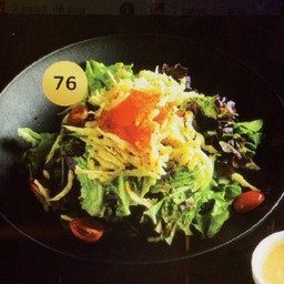 76.สลัดปลาเงินทอดพร้อมน้ำสลัดครีมงา