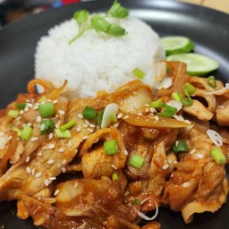ข้าวหน้าหมูผัดกิมจิ