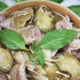 แกงเขียวหวานเนื้อมะเขือยาว