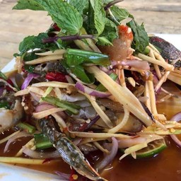 ยำปูม้าใส่น้ำปลาร้า