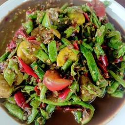 ตำลาวถั่วฝักยาว