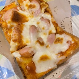 ปังพิซซ่าไส้กรอก+ชีส