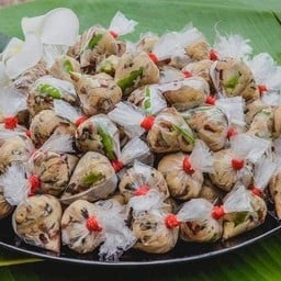 แหนมเห็ดผสมข้าวไรซ์เบอรรี่