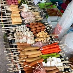 จริงใจหม่าล่า  ( หน้าหมู่บ้านอยู่สบาย1 )