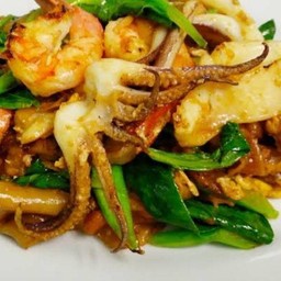 ผัดซีอิ้วทะเล