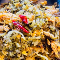 ผักกาดดองผัดไข่