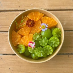 ส้มฮันนี่เมอคอทกับองุ่นไชน์มัสแคท