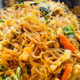 ผัดวุ้นเส้น