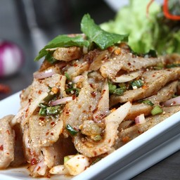 น้ำตกคอหมูย่าง