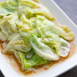 กะหล่ำปลีผัดน้ำปลา