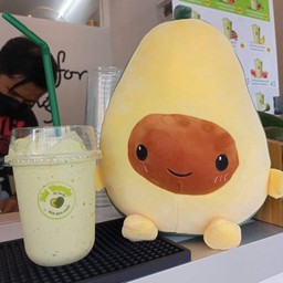 อะโวคาโดนมสดอินทผลัม