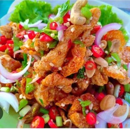 ยำสามกรอบ