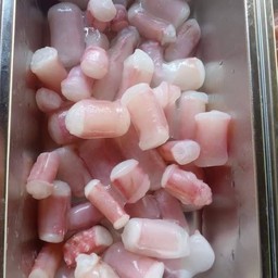 หนวดหมึกหั่น 4-5 ต่อน