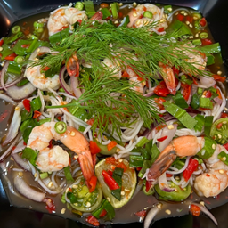 ยำขนมจีน กุ้งสุก