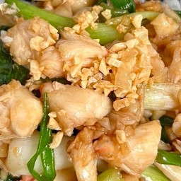ปูผัดต้นหอม ปู 120 กรัม (ใช้กรรเชียงปูล้วน) (กับข้าว)