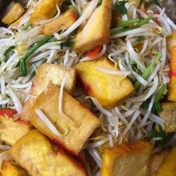 ผัดถั่วงอกใส่เต้าหู้