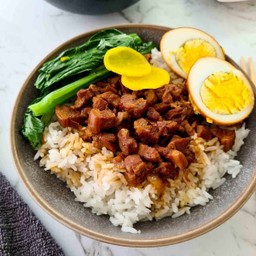 ข้าวหมูตุ๋น