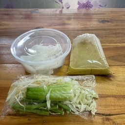 ขนมจีนน้ำยากะทิปลาน้ำดอกไม้