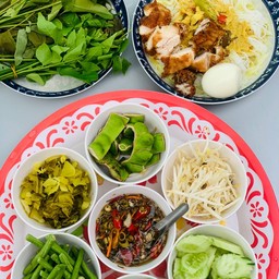 บ้านบัง ขนมจีนน้ำยาปู