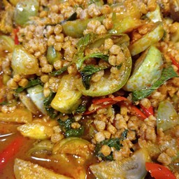 ผัดพริกแกงเจ