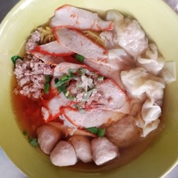 บะหมี่2ก้อนเกี้ยวหมูแดงหมูบดลูกชิ้น