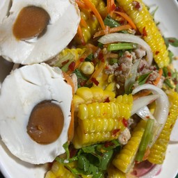 ยำข้าวโพดไข่เค็ม