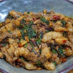 กะเพราเนื้อเสือร้องไห้ (เป็นกับข้าว)