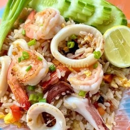 ข้าวผัดทะเล(กุ้ง+หมึก)
