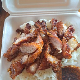 ข้าวสวยหน้าหมูกรอบ