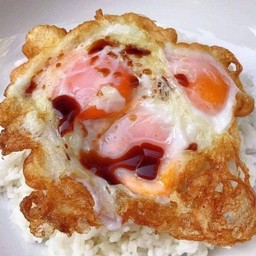 ข้าวไข่ดาว 3 ฟอง น้ำจิ้มแจ่ว