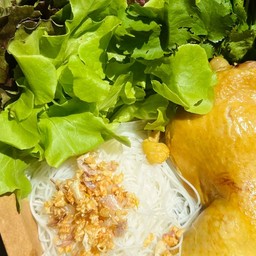อาม่าก๋วยจั๊บหม้อดิน