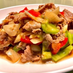 กับ/เนื้อผัดพริกไทยดำ