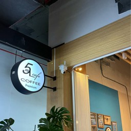 ML5 Cafe & Coffee