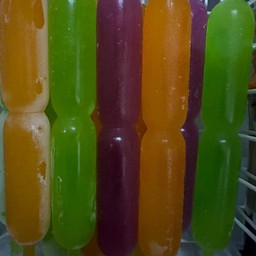 ตัวดูดน้ำผลไม้คละรสแช่แข็ง