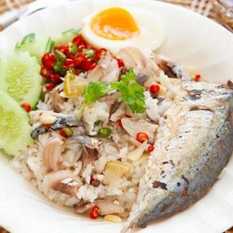 ข้าวคลุกปลาทู