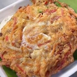 ข้าวไข่เจียวทรงเครื่อง เจ๊ญา
