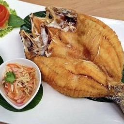 กะพงทอดน้ำปลา