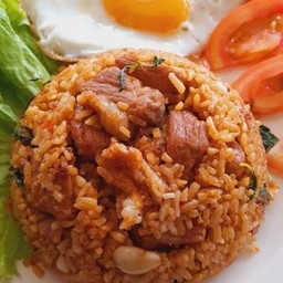 ข้าวผัดกะเพราหมูสันนอก+ไข่ดาว