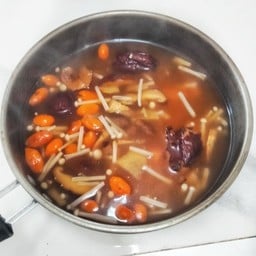 ซุปพุทราจีนเก๋ากี้