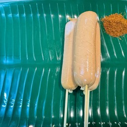 ไส้กรอกหนังกรอบ