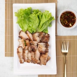 สเต๊กหมูย่างน้ำจิ้มแจ่ว