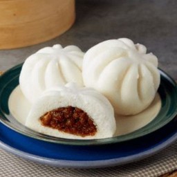 [อร่อยซ่ากับโค้ก] ซาลาเปาไส้หมูแดง (ชุด2ลูก) +  โค้ก ออริจินัล (กระป๋อง)