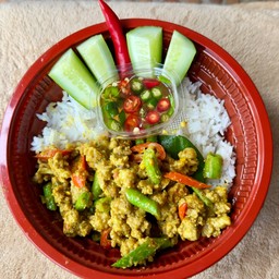 ข้าวเครื่องแกงหมูสับ