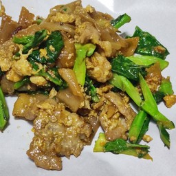 ผัดซีอิ้วหมูหมัก