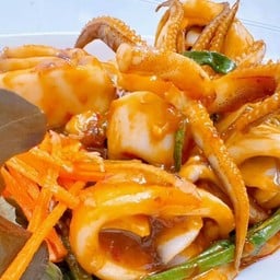 หมึกผัดไข่เค็ม(หมึกสดส่งตรง จาก ระนอง เท่านั้น