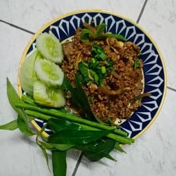 แม่น้อง ลาบ - อุตดิต