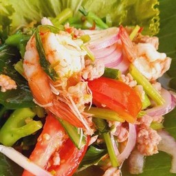 ยำคะน้ากุ้ง