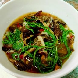 แกงเห็ดรวมชะอม
